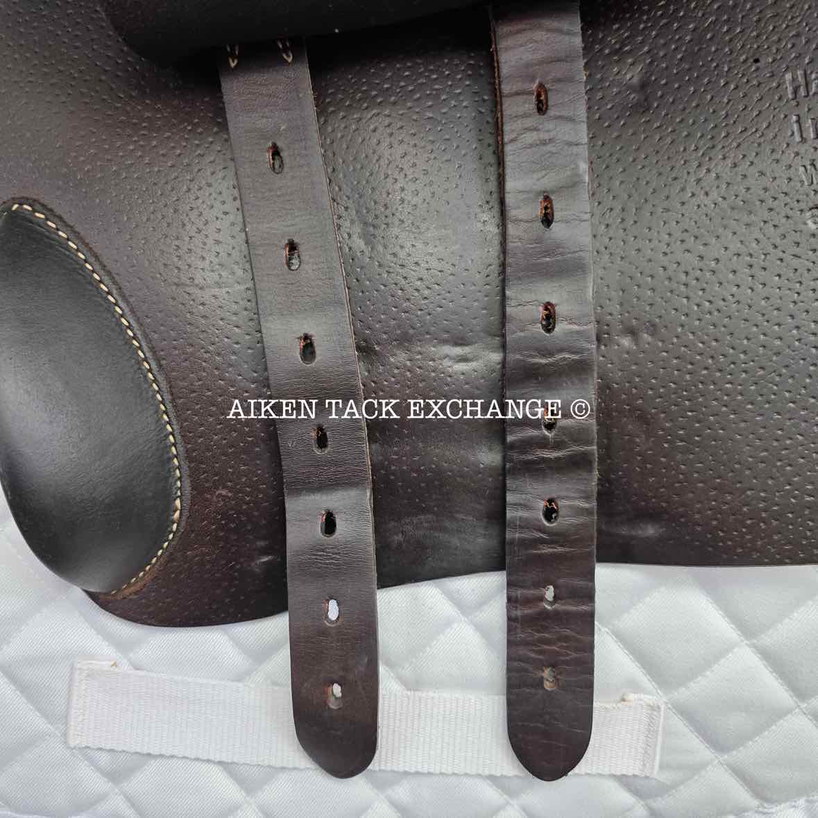 2021 Voltaire Stuttgart Jump Saddle, 17" Seat, 2A Flap, Medium Wide Tree, PRO Panels, Full Buffalo Leather