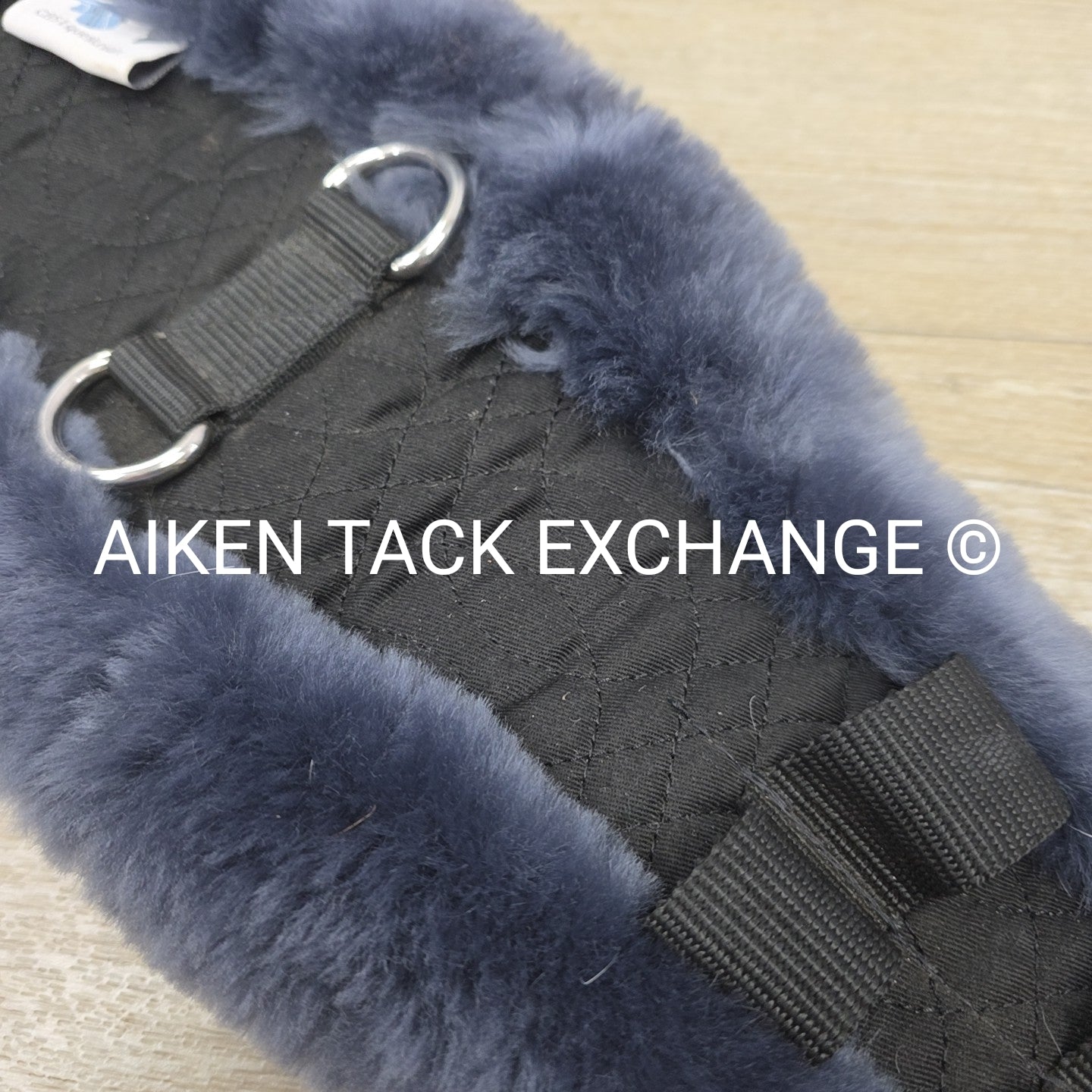CAS Equestrian Sheepskin Girth, Black & Grey, 26"