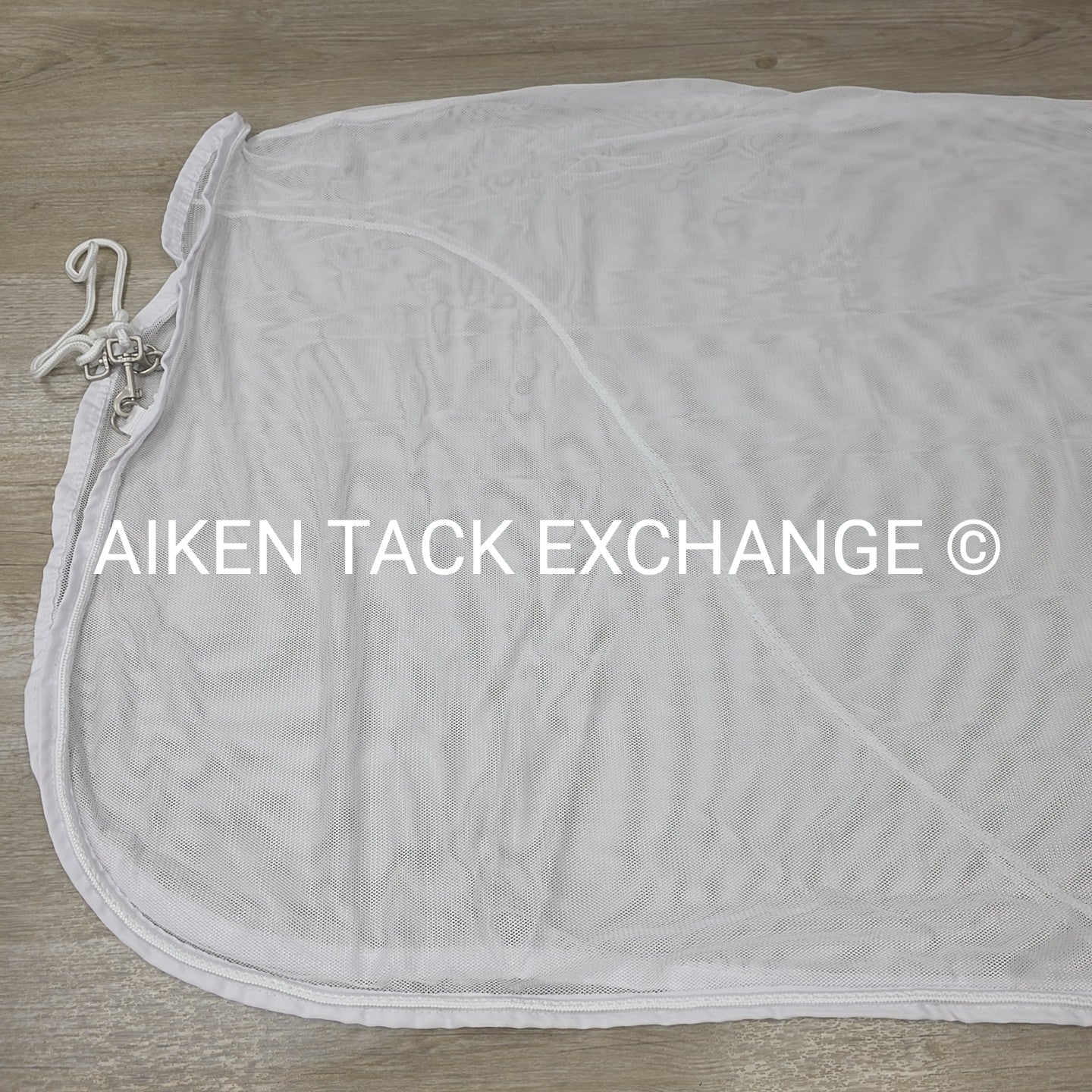 Fenwick Equestrian BodyGuard Mesh Cooler, White (has some marks) 62"