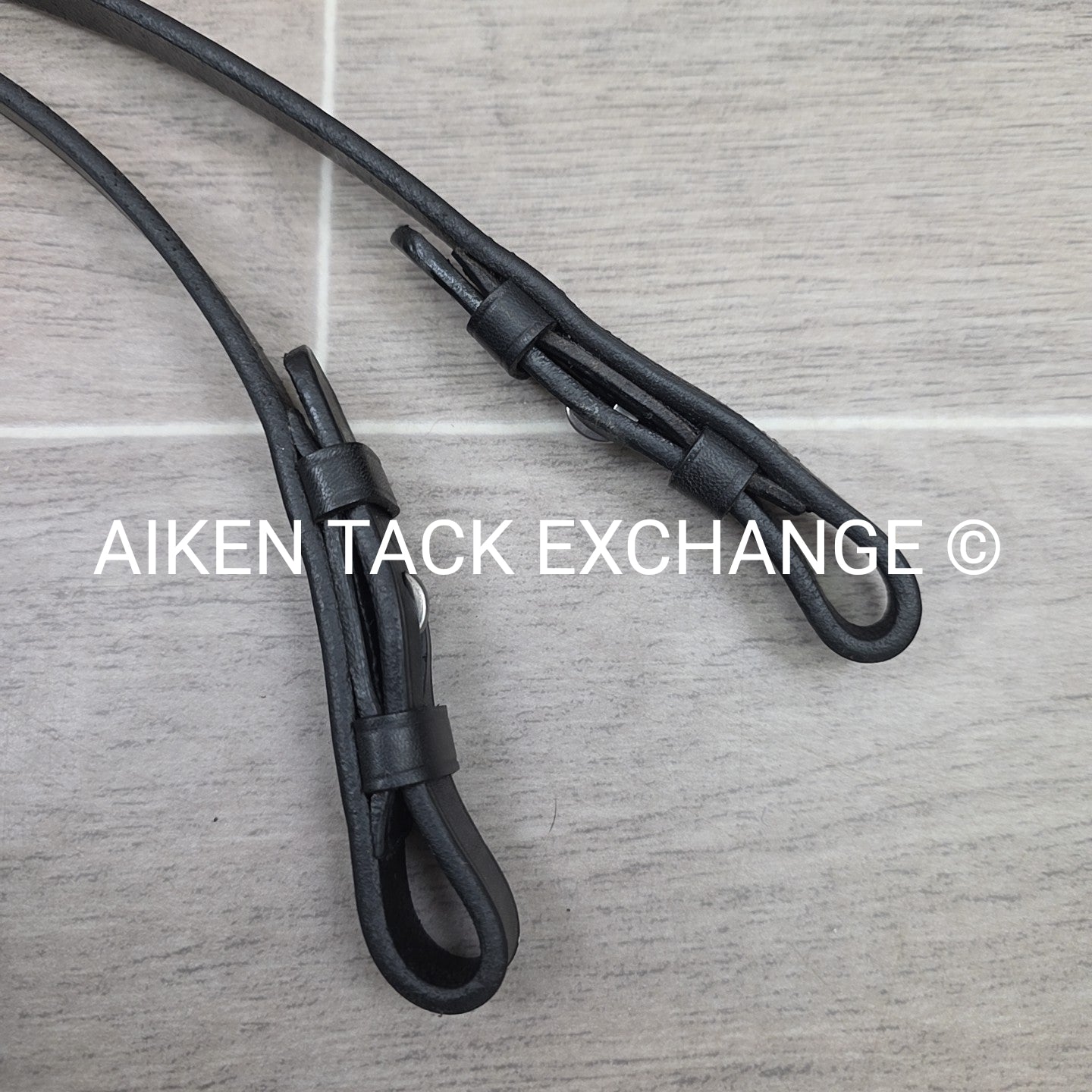 Plain  Flat Rubber Reins, Black, Size Full