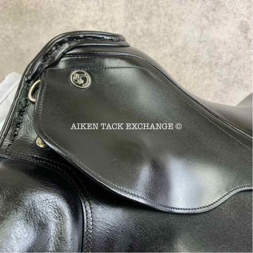 2005 Kieffer Wallstreet Excellent Ulla Salzgeber Dressage Saddle, 17" Seat, Medium Tree, Wool Flocked Panels