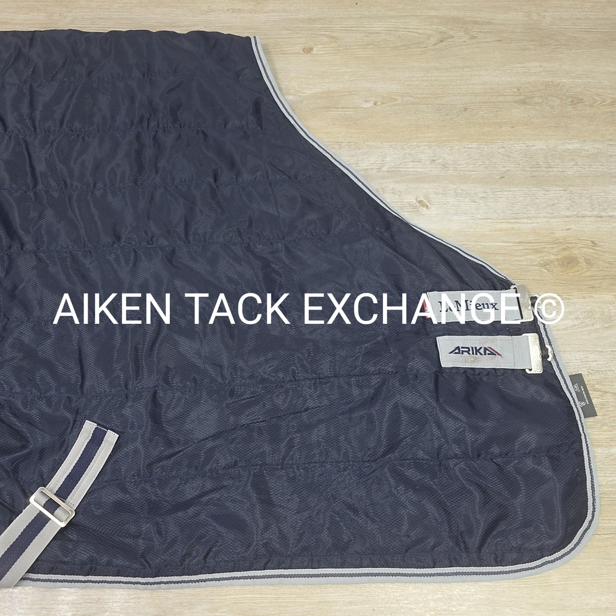 LeMieux Arika 100g fil Stable-Tek Rug, Size 81"