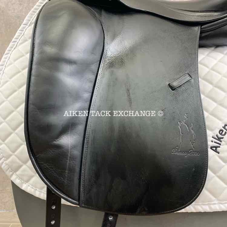 **SOLD** 2000 Prestige Dressage 2000 Saddle, 17.5" Seat, 34 Tree - M/MW, Wool Flocked Panels