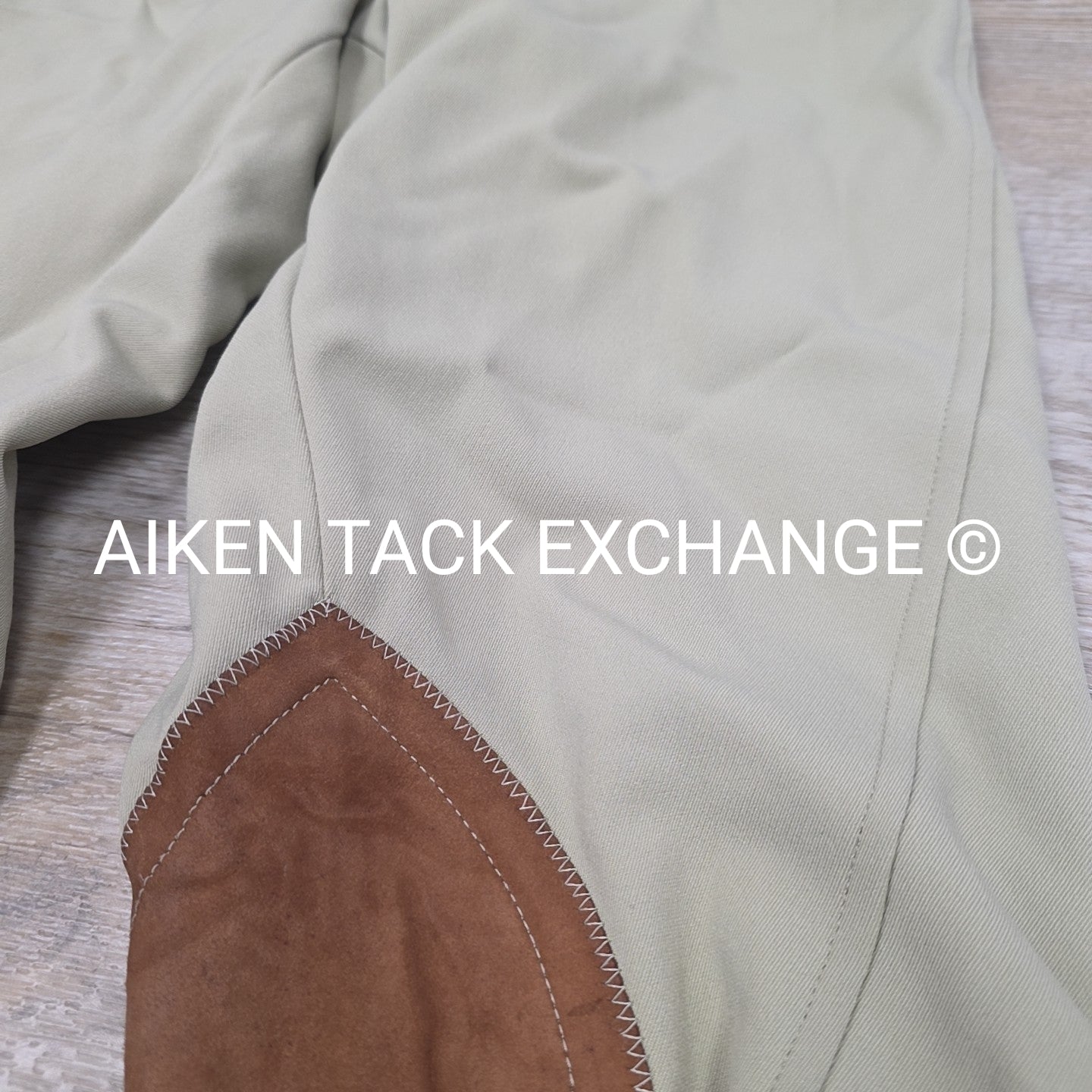 Tailored Sportsman Supreme Hunter Side Zip Knee Patch Breeches, Size 24 L