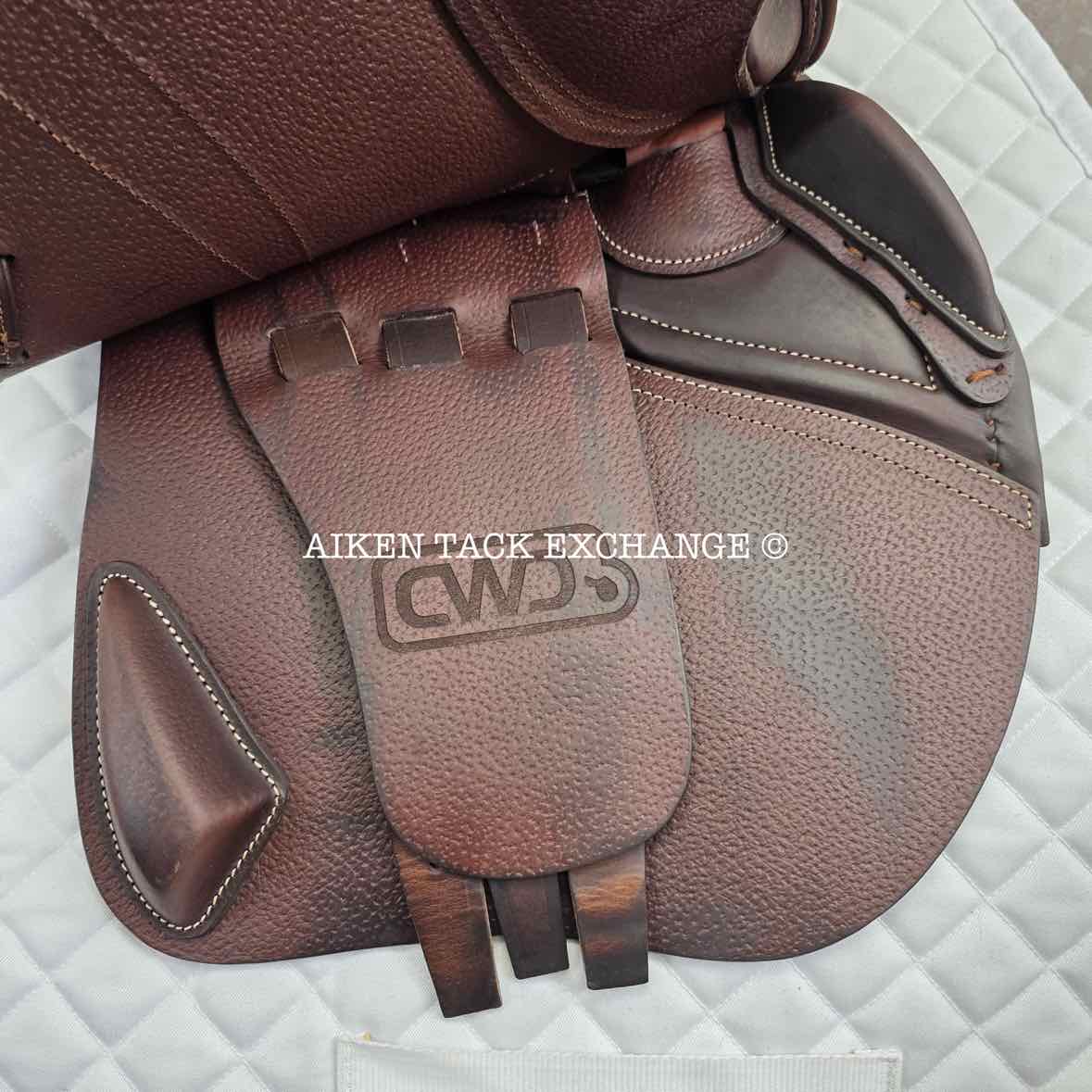 2023 CWD SE03 Close Contact Jump Saddle, 16.5" Seat, 2L Flap, Medium Tree, Foam Panels, Full Buffalo Leather