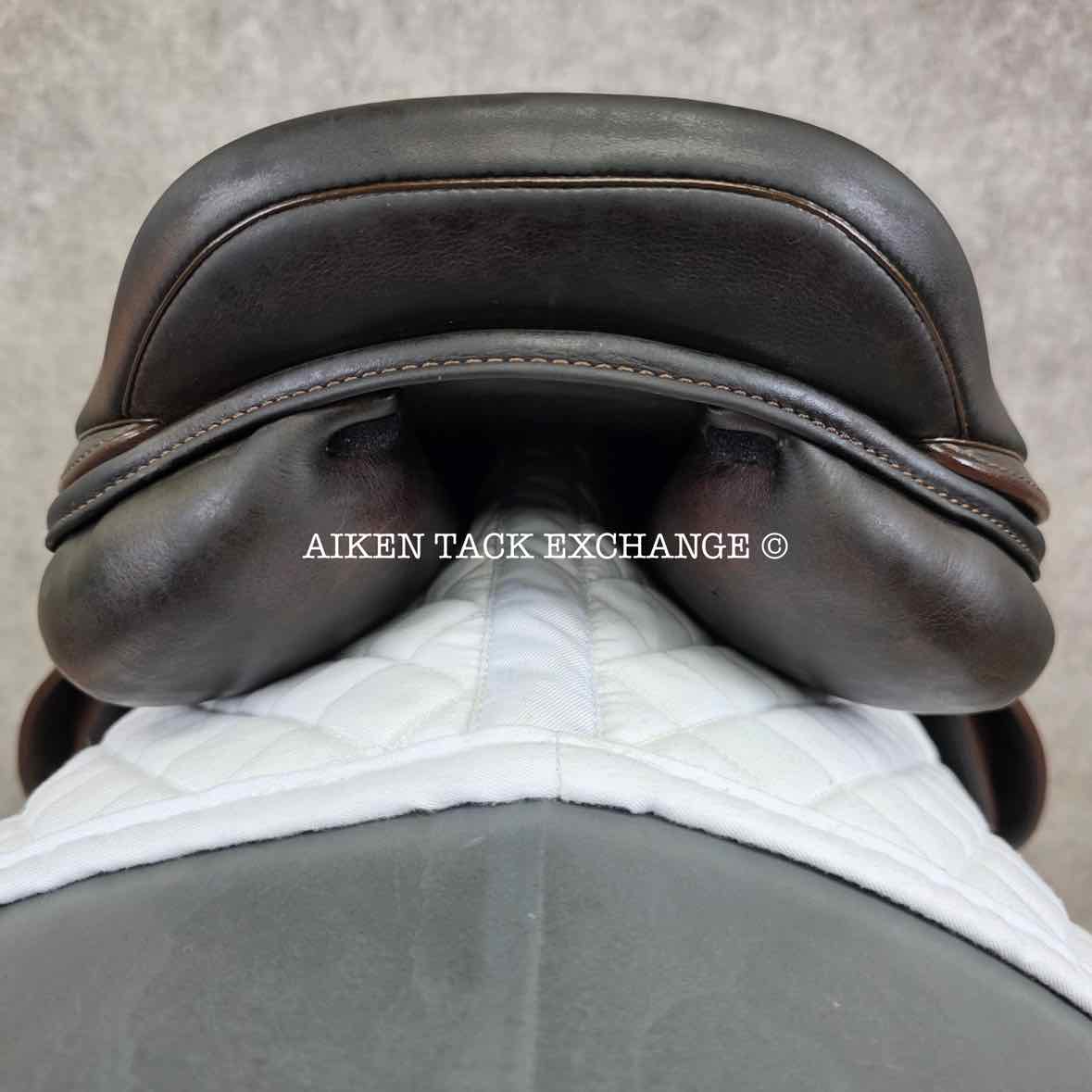 **SOLD** 2012 Prestige Boston Close Contact Jump Saddle, 17" Seat, 33 Tree - Medium, Wool Flocked Panels