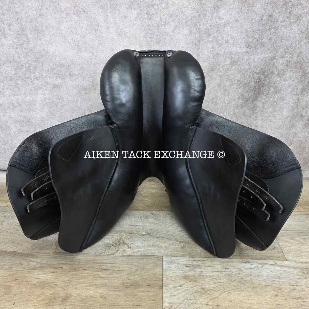 2018 CWD SE25 2GS Close Contact Jump Saddle, 18" Seat, 2C Flap, Medium Tree, Wool Flocked Panels