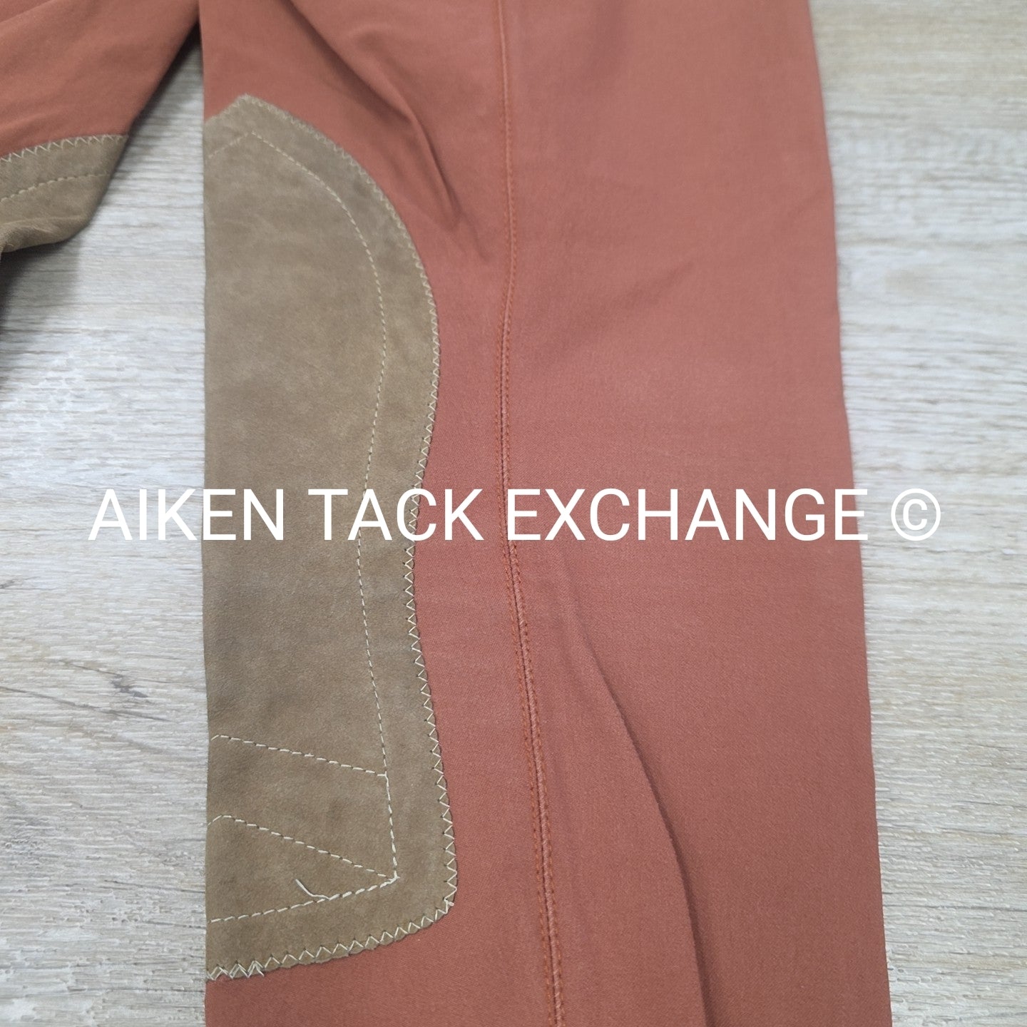 Tailored Sportsman Trophy Hunter Knee Patch Breeches, Size 30 R