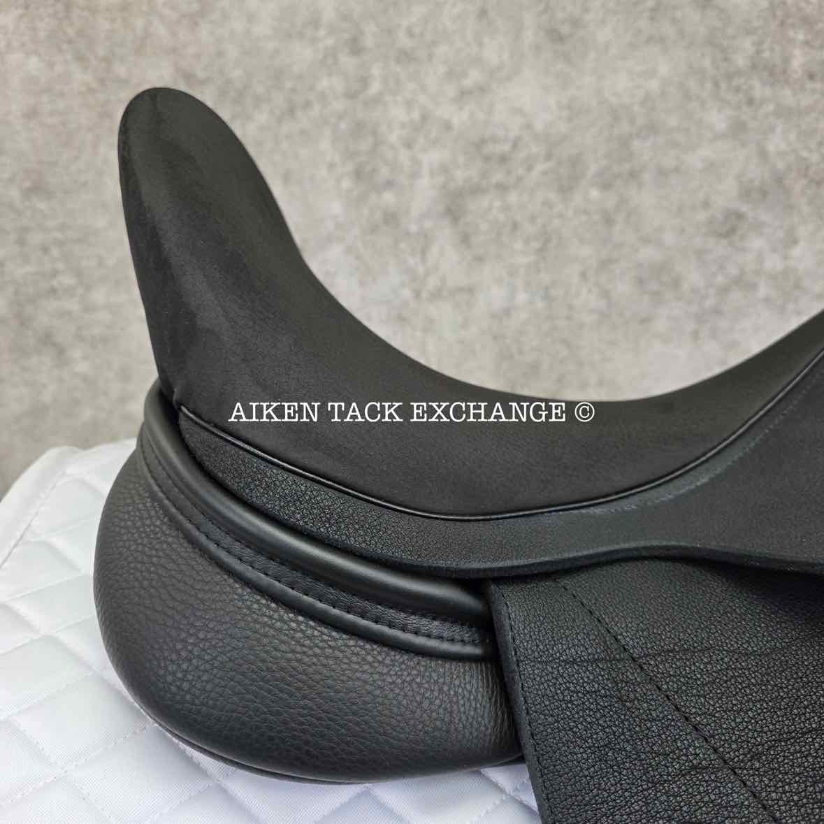 2025 Custom Saddlery Wolfgang Constanze 2 Monoflap Dressage Saddle, 17.5" Seat, Adjustable Tree, Wool Flocked Panels