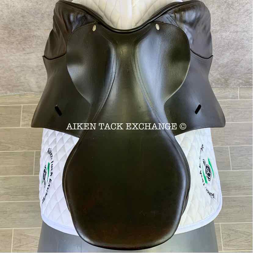 2004 Butet L-Seat (Semi Deep) Close Contact Jump Saddle, 18" Seat, 2.25 Flap, Medium Tree, Foam Panels