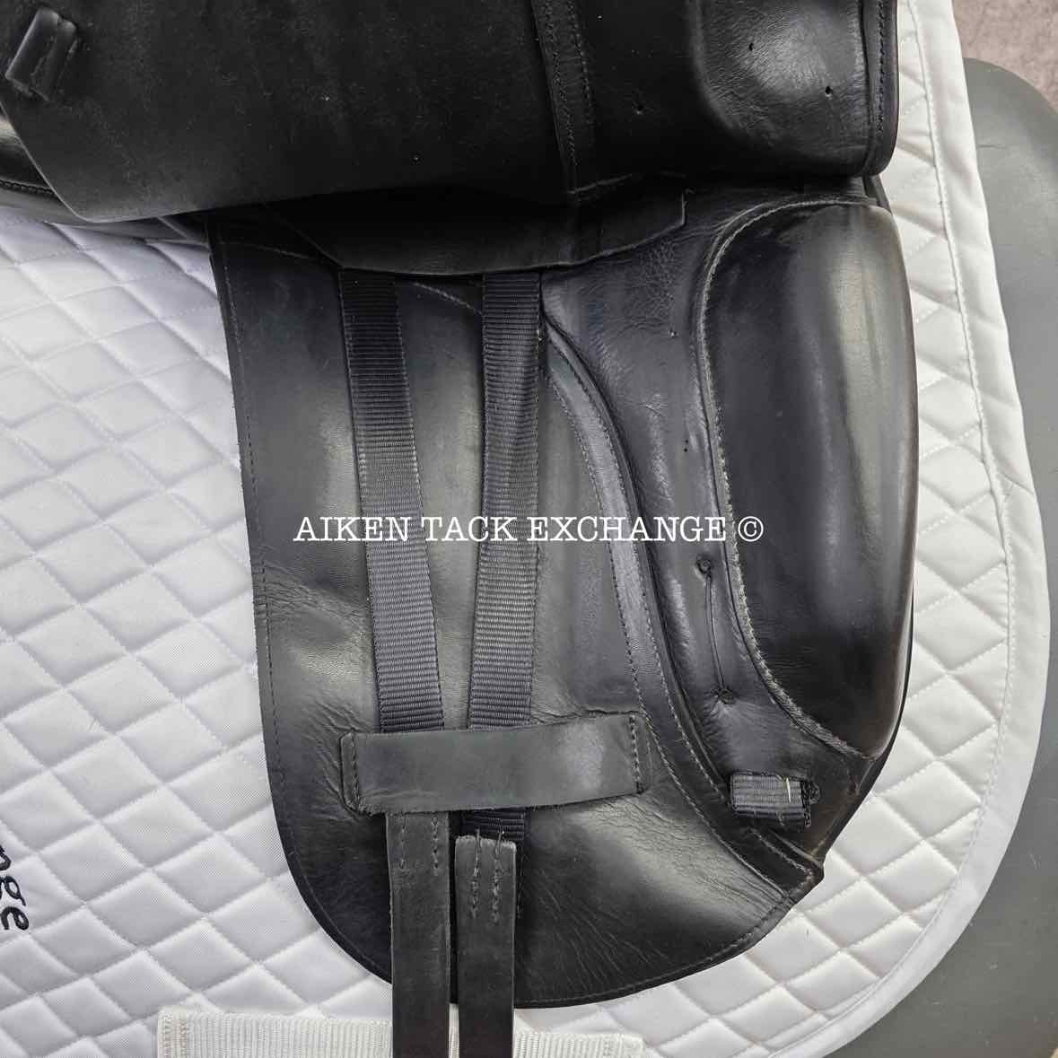 Albion SLK Dressage Saddle, 18" Seat, Medium Wide Tree, Wool Flocked Panels
