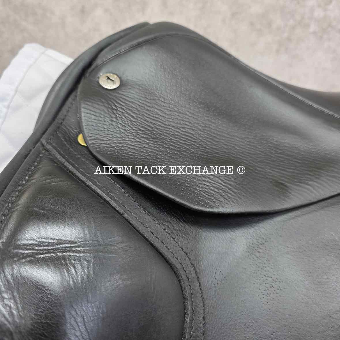 2007 Black Country Eloquence Dressage Saddle, 18" Seat, Wide Tree, Wool Flocked Panels