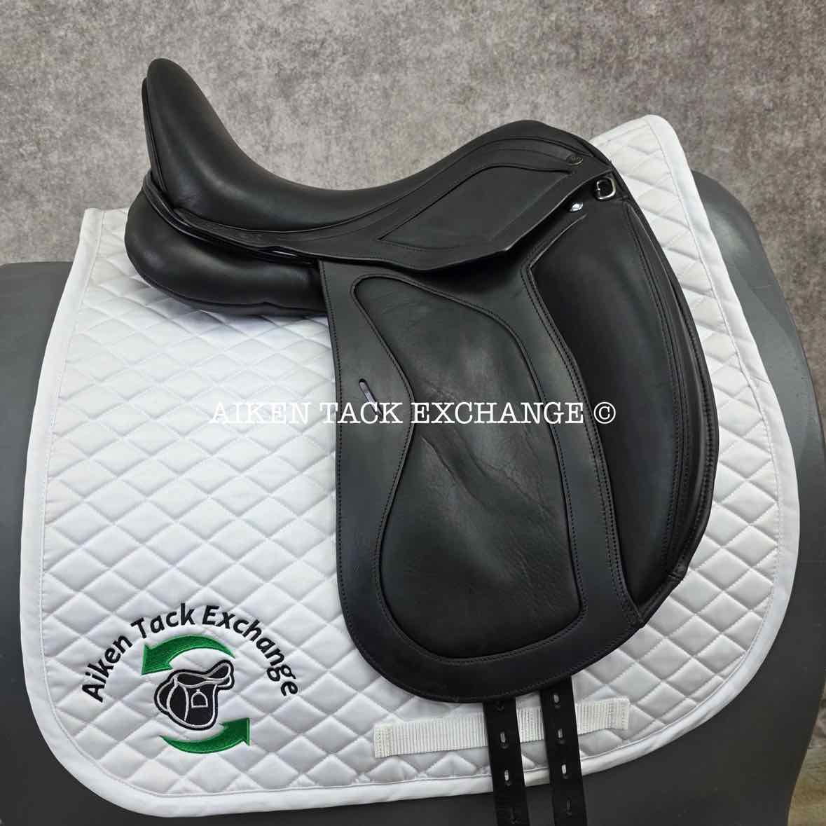 2022 MaxFlex Melina Pro Monoflap Dressage Saddle, 17" Seat, Flex Tree - Extra Wide (Adjustable), Wool Flocked Panels
