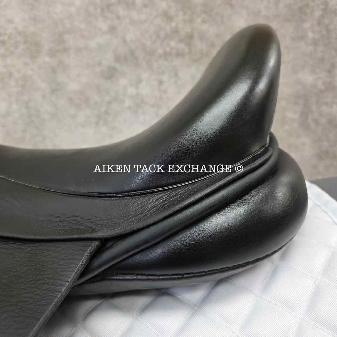 2007 Black Country Eloquence Dressage Saddle, 18" Seat, Wide Tree, Wool Flocked Panels