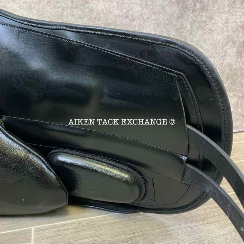 **SOLD** 2022 Fairfax Rebecca Monoflap Dressage Saddle, 17.5" Seat, Adjustable Tree - Changeable Gullet, Wool Flocked Panels