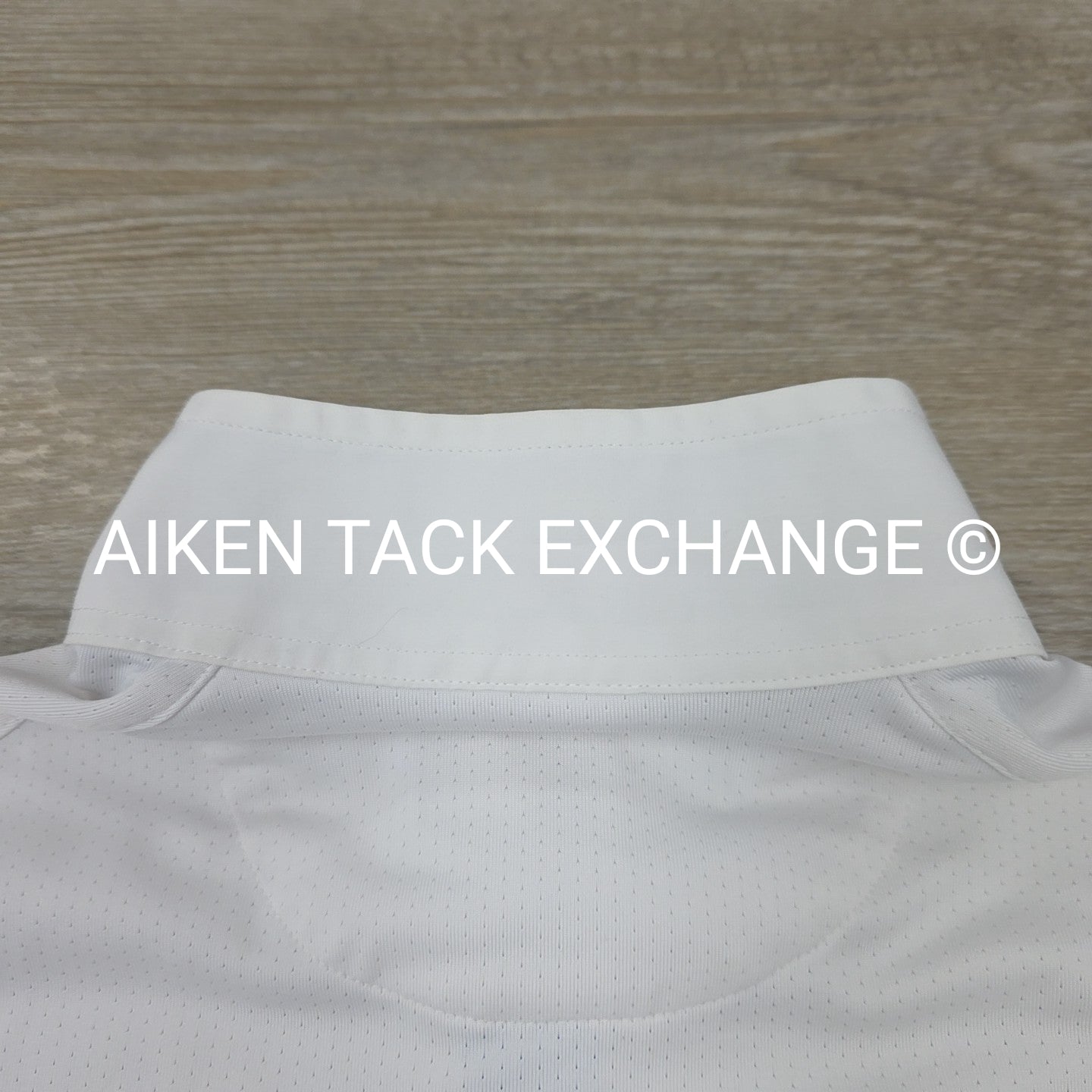 Beacon Hill Talent Yarn Long Sleeve Sun Shirt Show Shirt, Size Small