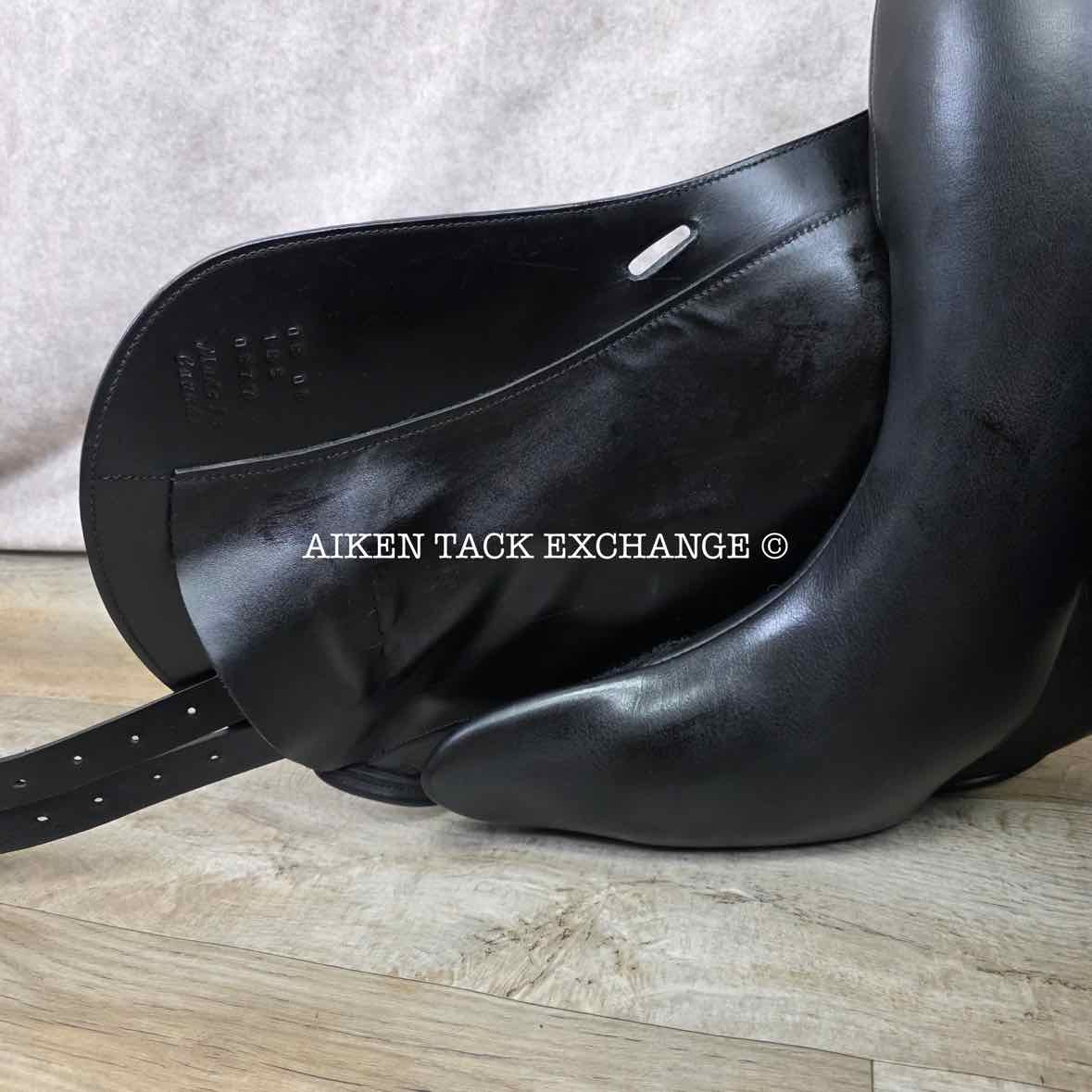 2006 DK Freedom Monoflap Dressage Saddle, 16.5" Seat, Extra Wide Tree, Wool Flocked Panels