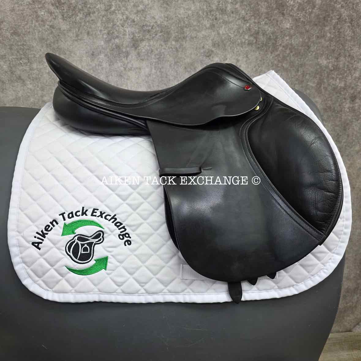 **SOLD** 2001 Albion Kontrol Close Contact Jump Saddle, 17.5" Seat, Medium Narrow Tree, Wool Flocked Panels
