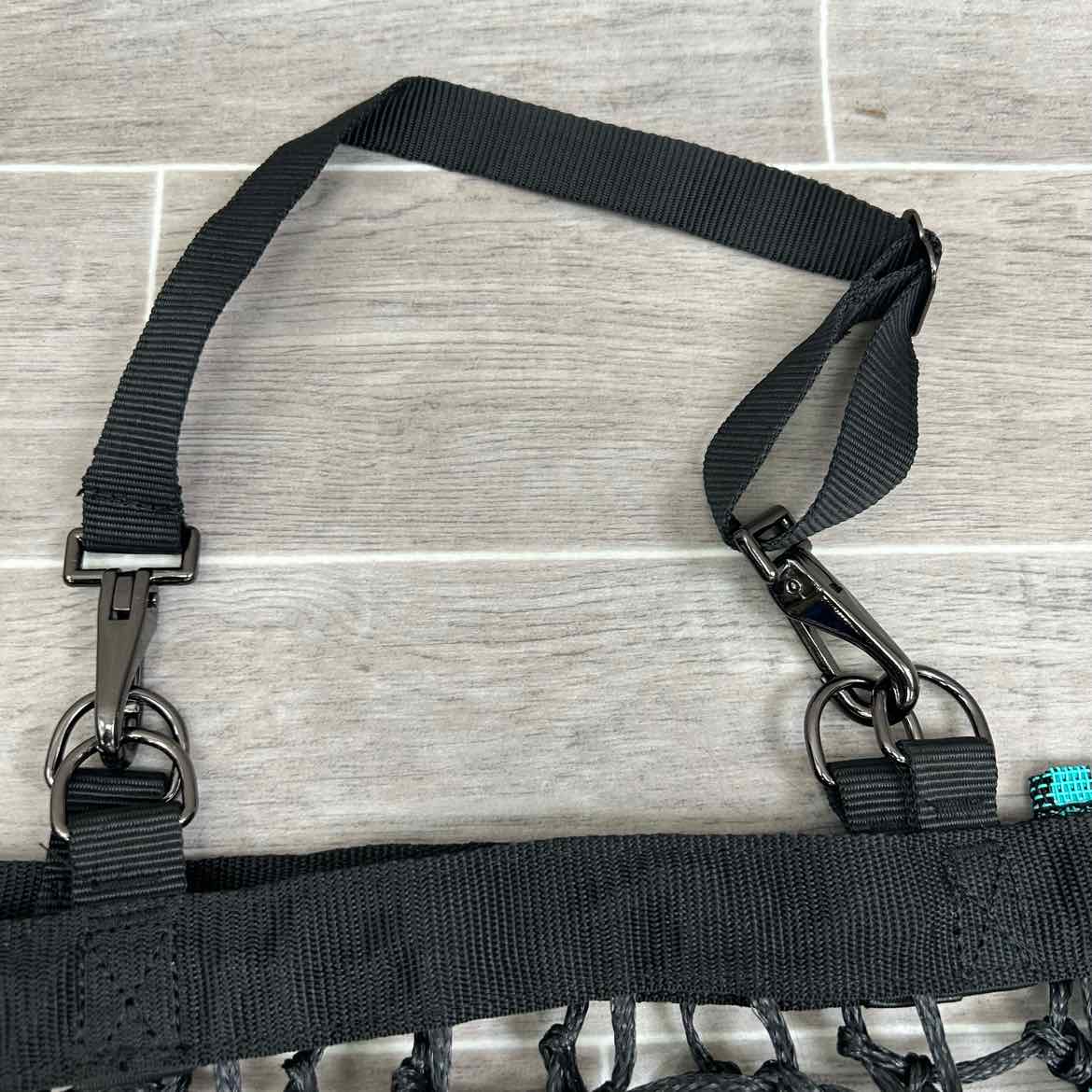 Kensington 4 Flake Slow Feed Hay Bag