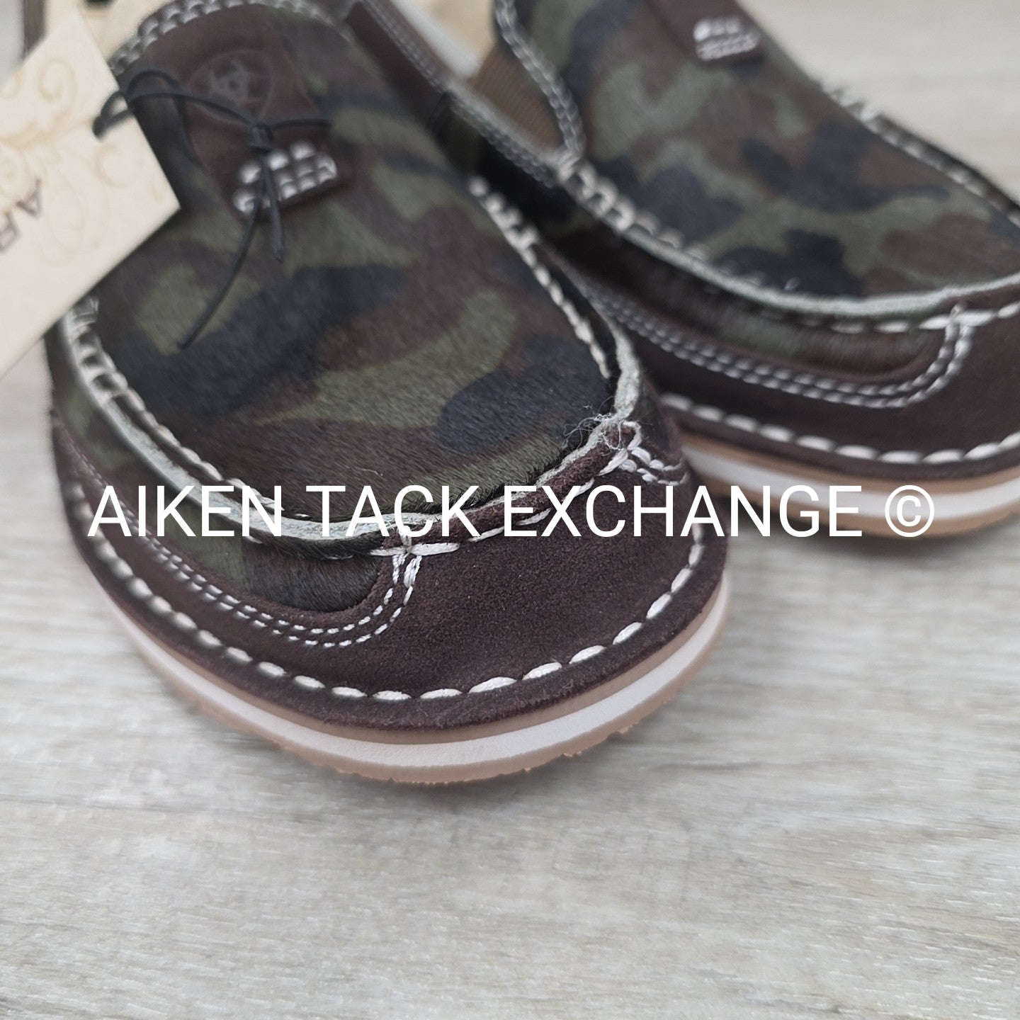 Ariat Chocolate Chip Suede No Se'um Cruisers, Brand New, Size 6.5