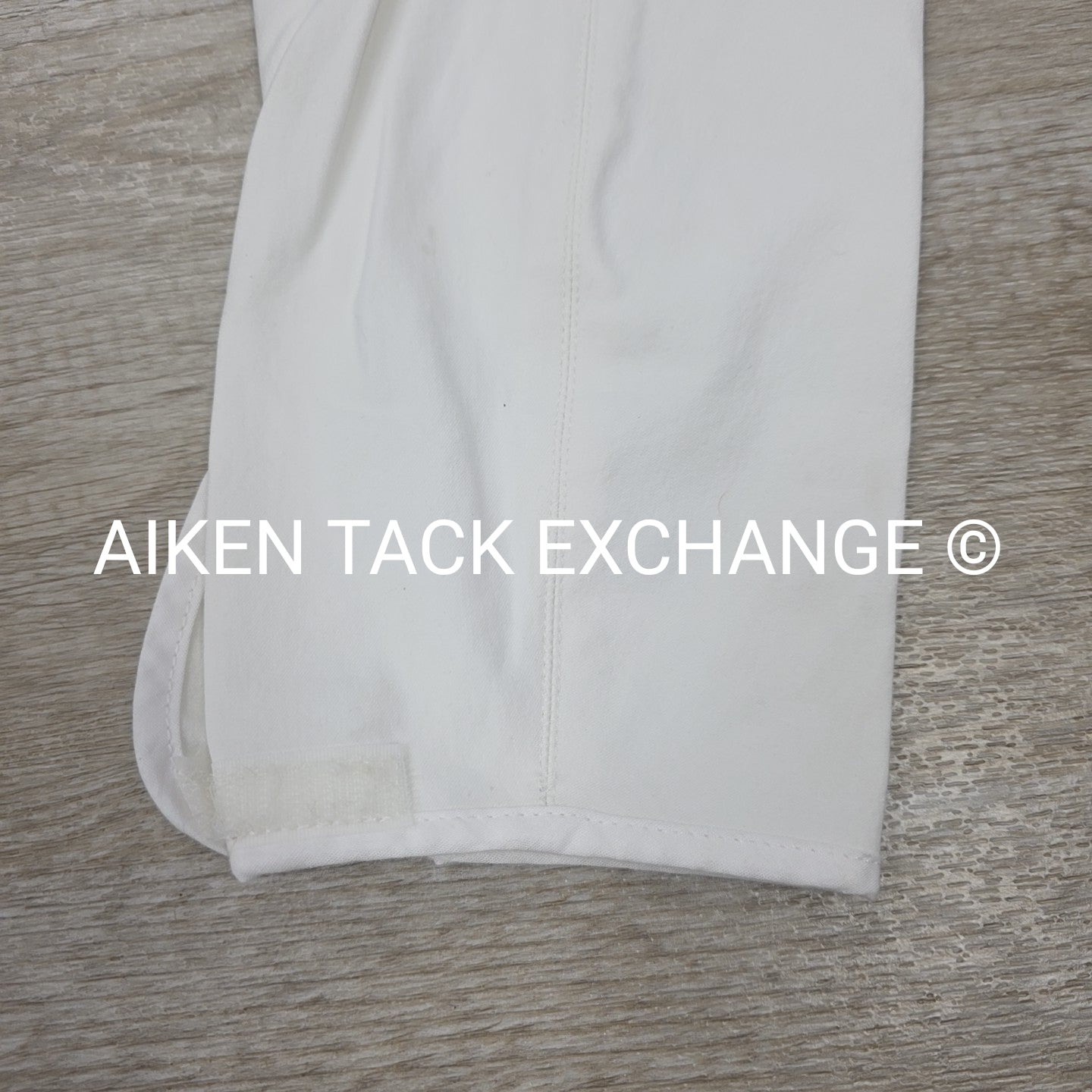 Tailored Sportsman Trophy Hunter Knee Patch Breeches, Size 32