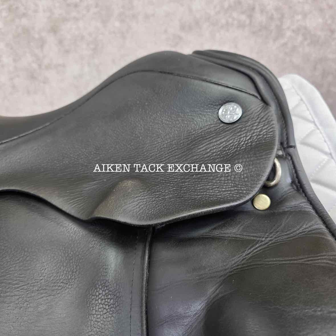 **SOLD** 2011 Trilogy Verago Elite Dressage Saddle, 18" Seat, Medium Wide Tree, Wool Flocked Panels