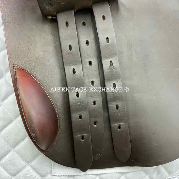 2002 Luc Childeric M Close Contact Jump Saddle, 17" Seat, 3 Flap, AO Tree - Medium Wide/Wide, Foam Panels