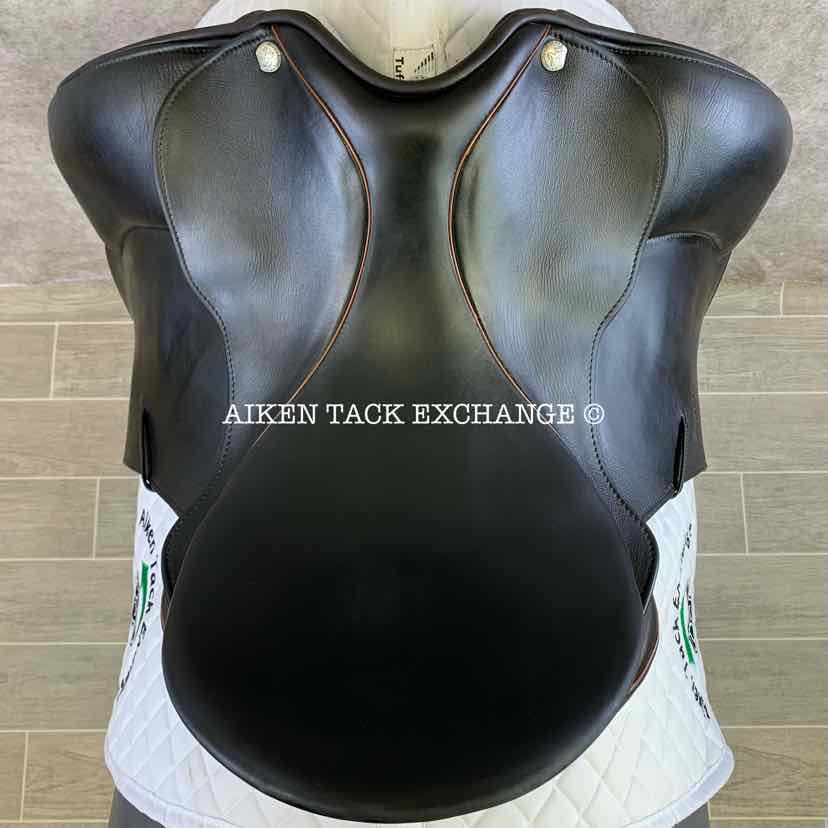 2017 Sommer Espirit Dressage Saddle, 17.5" Seat, 31.5 Tree - Wide (Adjustable), Wool Flocked Panels