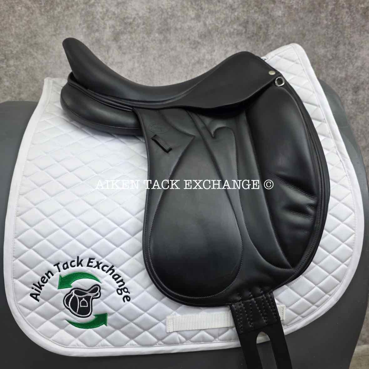 2008 Devoucoux Makila Monoflap Dressage Saddle, 18" Seat, 3A Flap, Medium Wide Tree, D3D Panels, Full Buffalo Leather