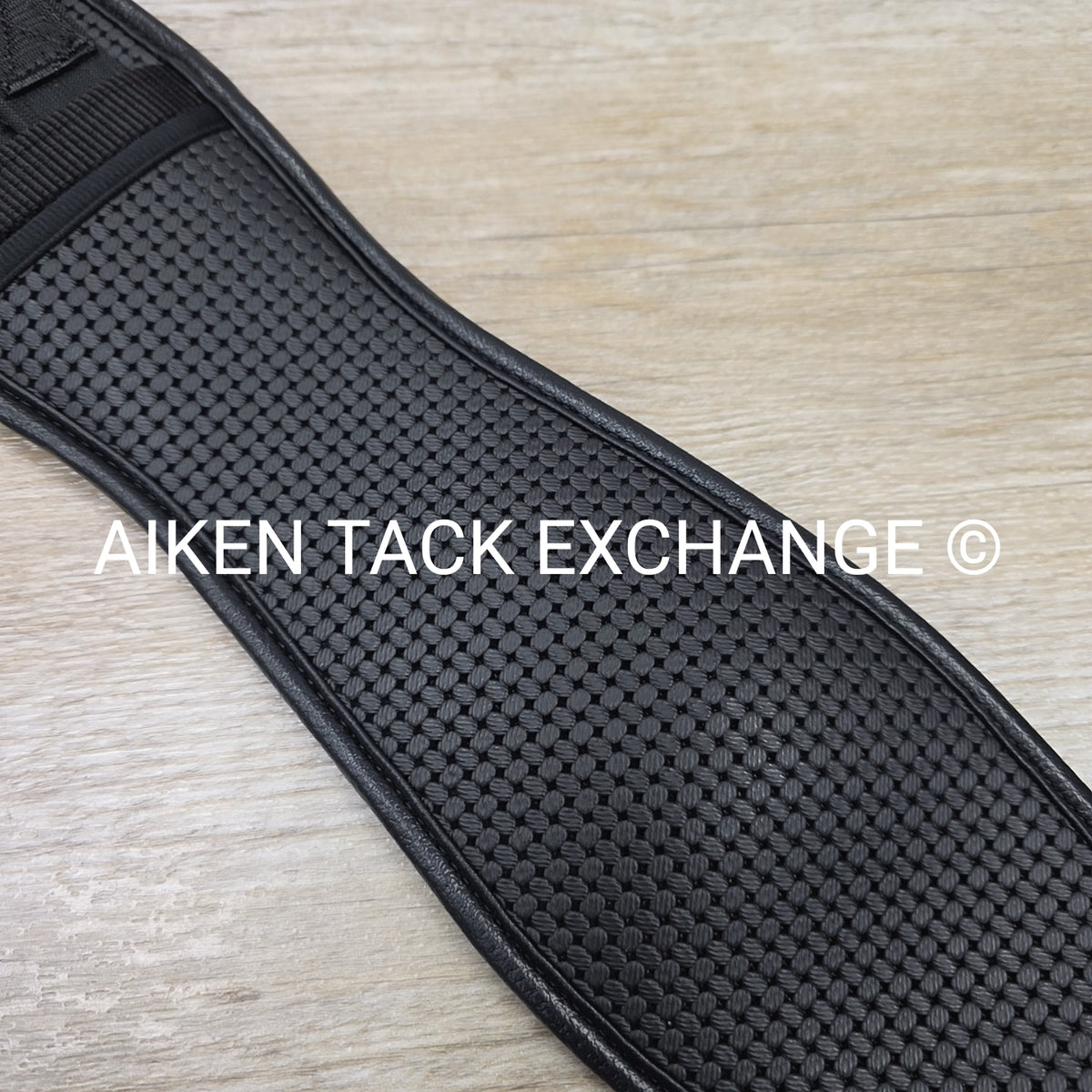 Ovation Airform Chafeless Dressage Girth, Black, 26"