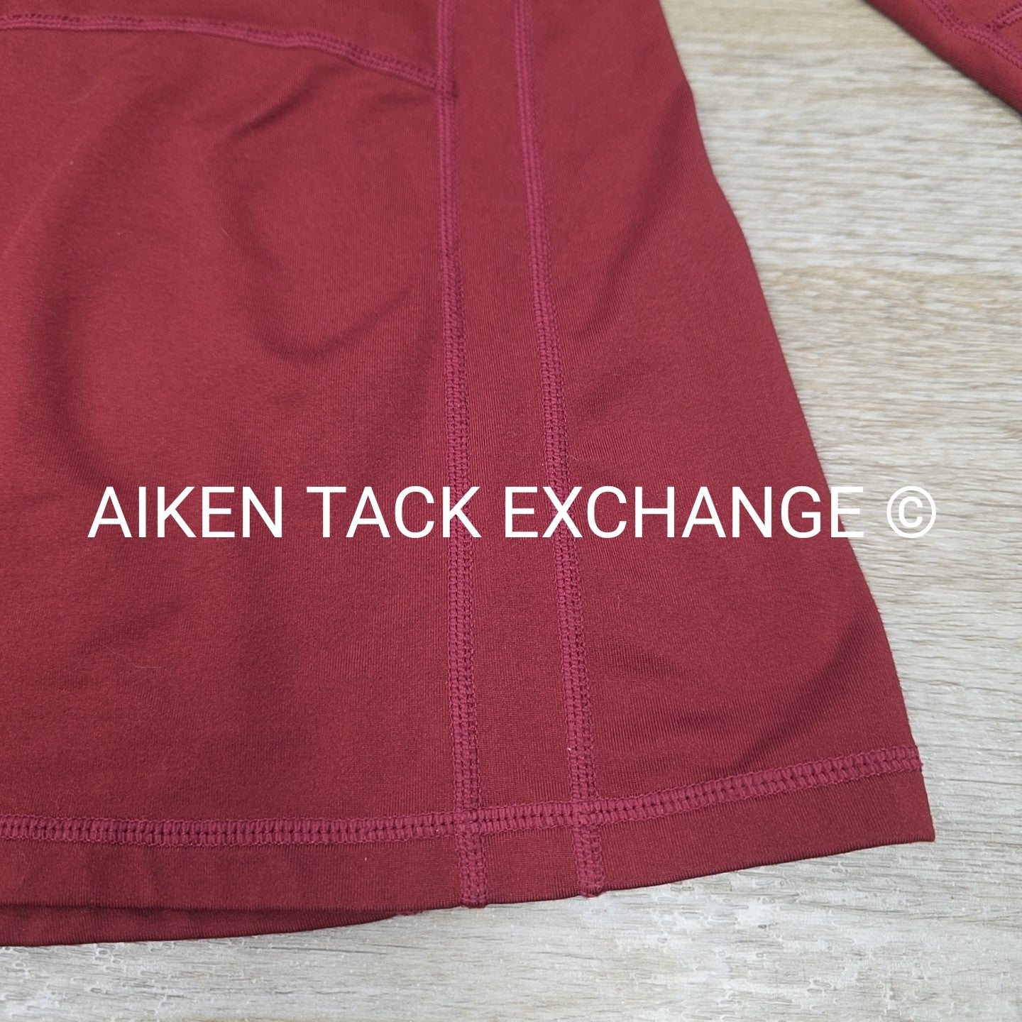 Ovation Long Sleeve 1/4 Zip Top, Size Medium