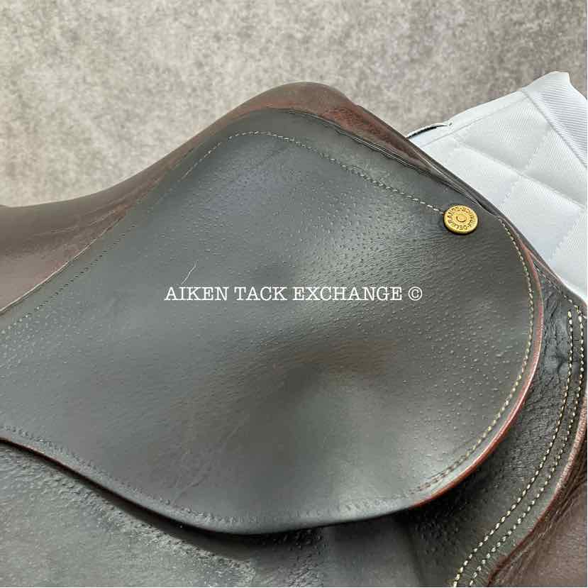 1997 PJ by Bruno DelGrange Close Contact Jump Saddle, 17.5" Seat, 4L Flap, Medium Wide Tree, Foam Panels