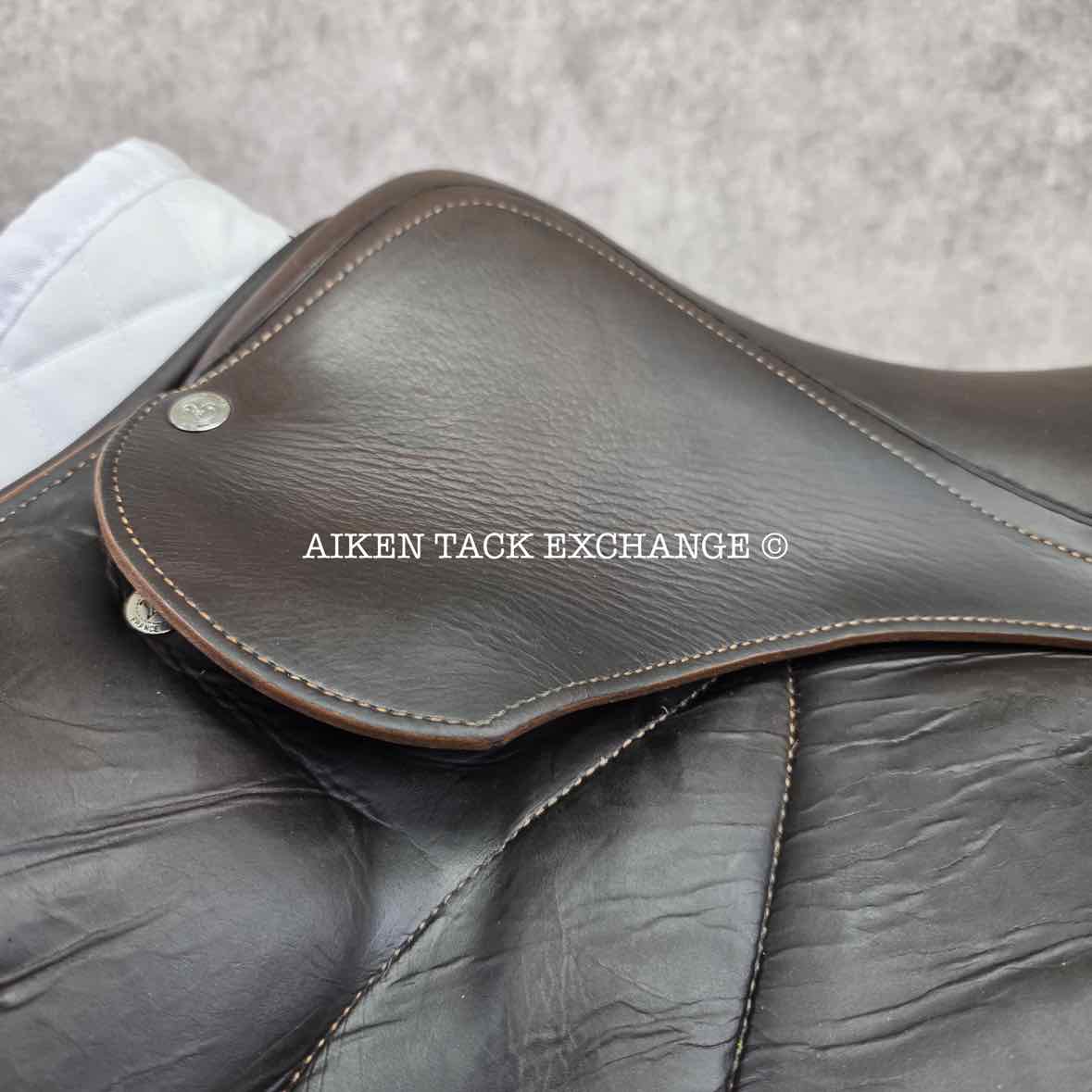 2014 Voltaire Lexington Monoflap Jump Saddle, 18.5" Seat, 3AA Flap, Medium Wide Tree, Foam FIN Panels