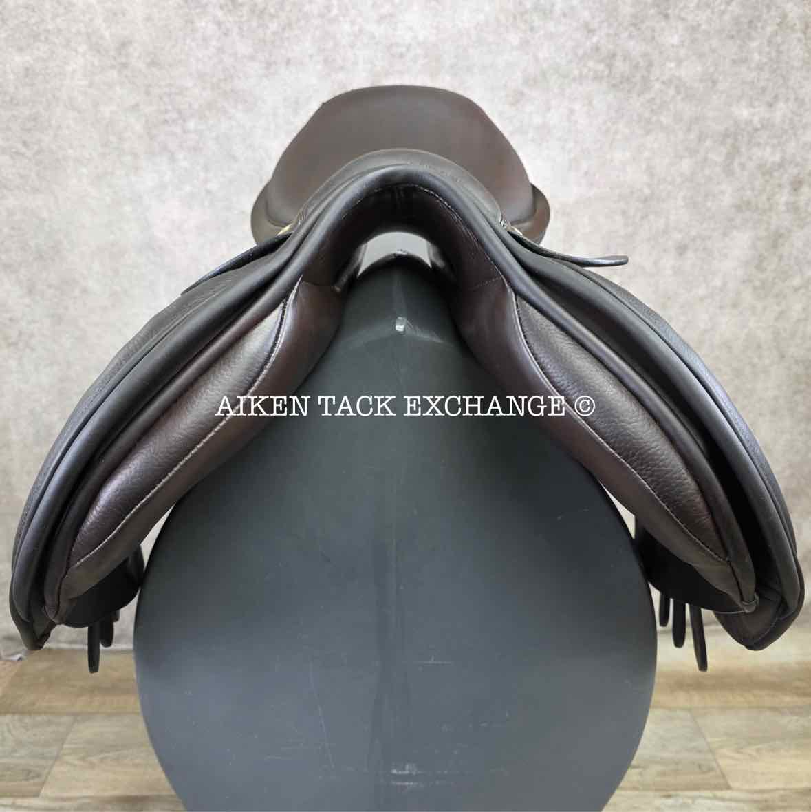 Adam Ellis Close Contact Jump Saddle, 17.5" Seat, Medium Wide Tree, Wool Flocked Panels