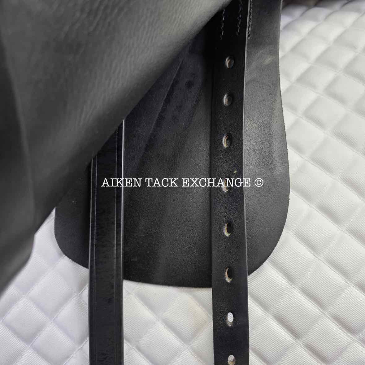2018 County Perfection "E" Monoflap Dressage Saddle, 17" Seat, Narrow Tree, Wool Flocked Skid Row Panels