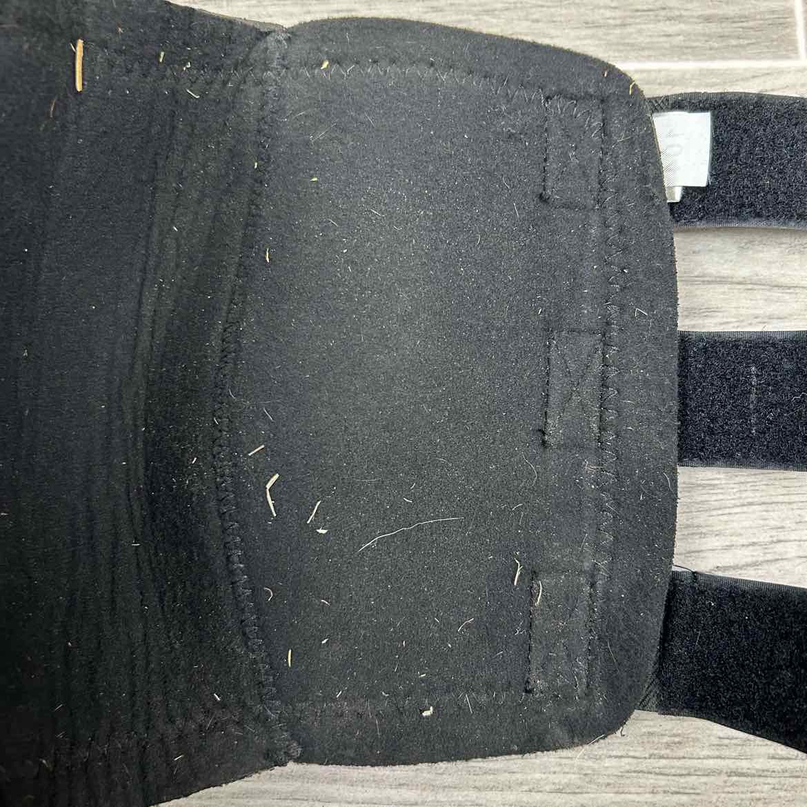Back on Track Therapeutic Knee Boots, 1 Pair, Size Medium