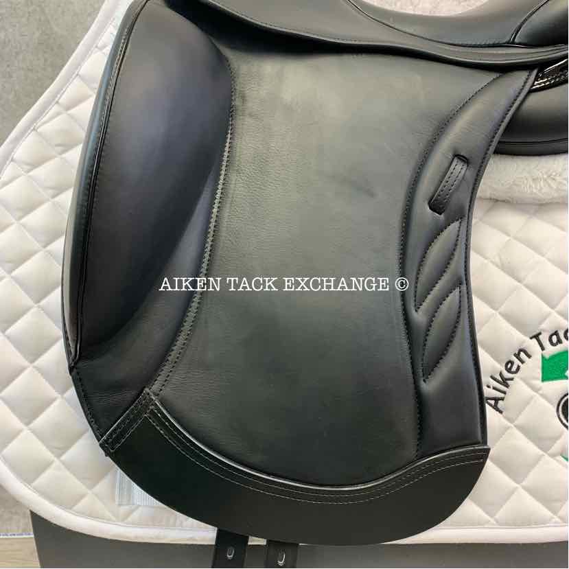 2022 JC Performance Line P2 Monoflap Dressage Saddle, 17.5" Seat, 34 Tree - MW