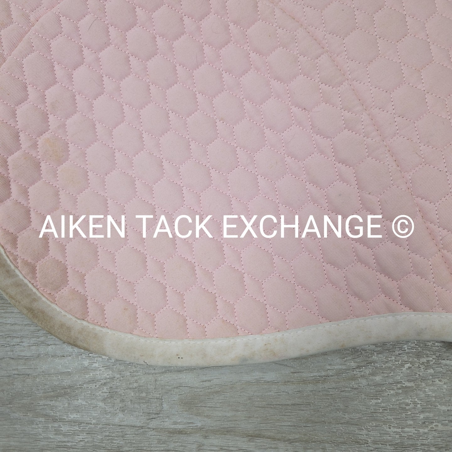 Mattes Sheepskin Saddle Pad for Treeless Saddle, Size Medium