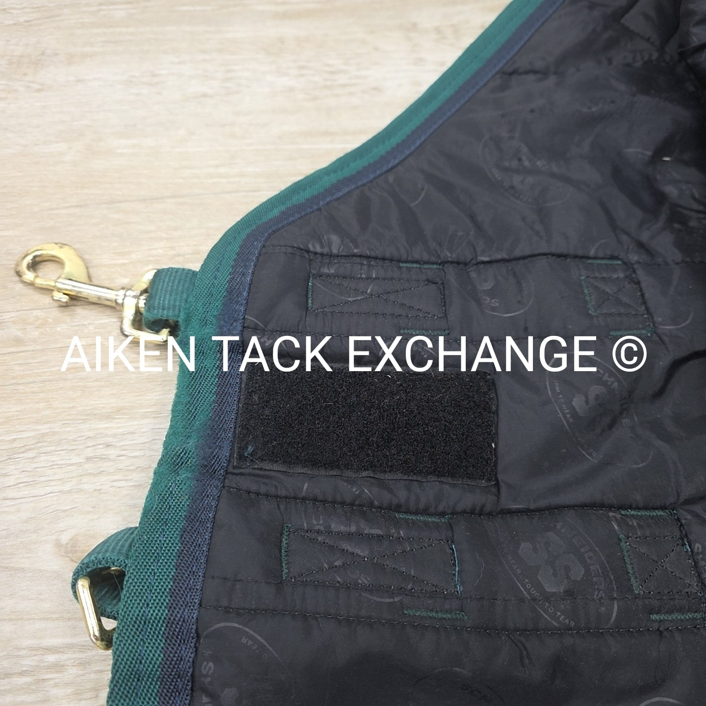 Schneiders ArmorFlex Challenger Cutback Medium Weight Turnout Blanket, 76"