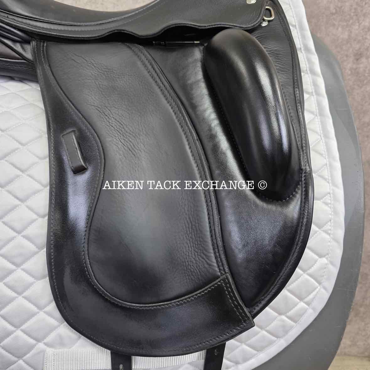 2019 Custom Saddlery Advantage R Monoflap Dressage Saddle, 17.5" Seat, Adjustable Tree, Wool Flocked Hybrid Panels