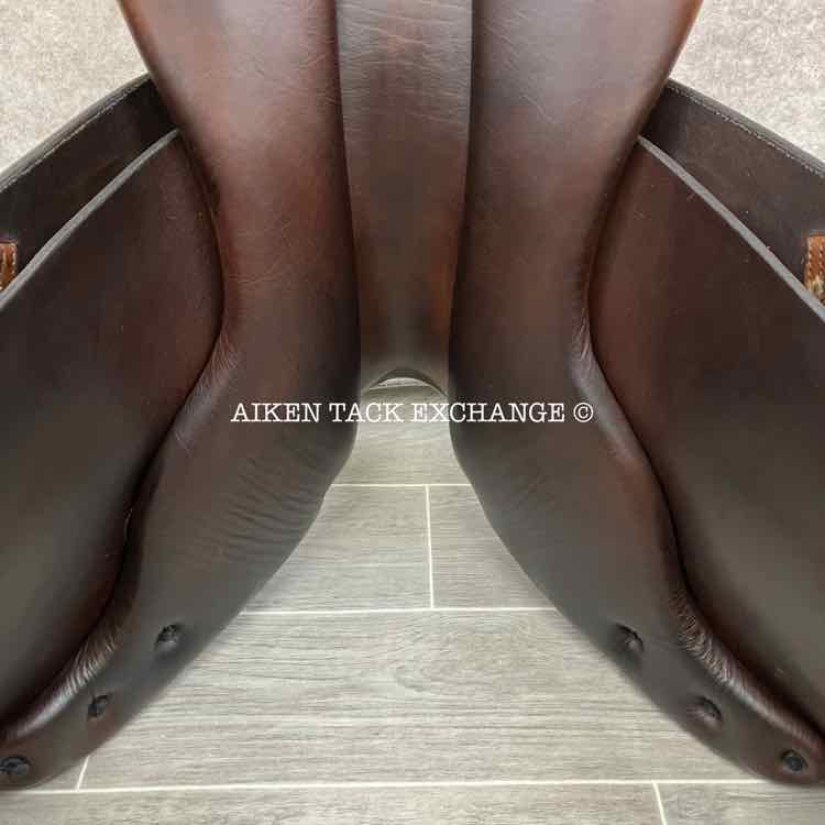 Beval LTD Close Contact Jump Saddle, 17" Seat, Medium Tree, Foam Panels