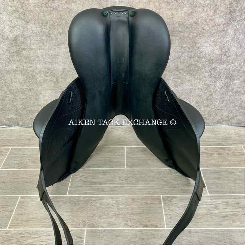 2022 Devoucoux Chiberta O Monoflap Jump Saddle, 17.5" Seat, 2A Flap, Medium Wide Tree, D3D Panels, Buffalo Leather