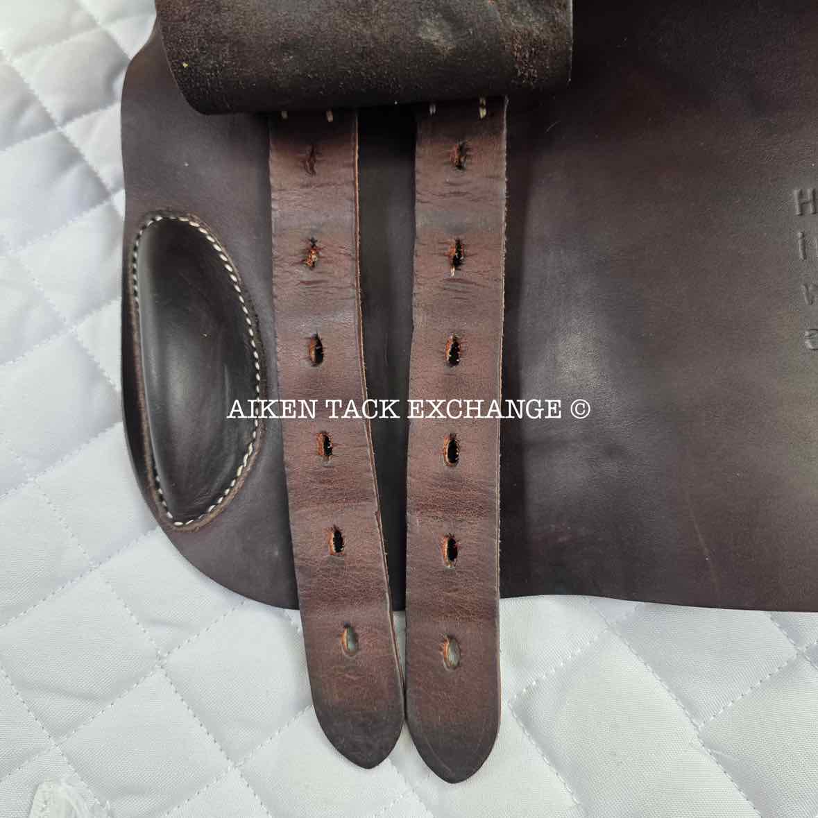 2022 Voltaire Welli Close Contact Jump Saddle, 15.5" Seat, 0A Flap, M/MW Tree, Foam FIN Panels