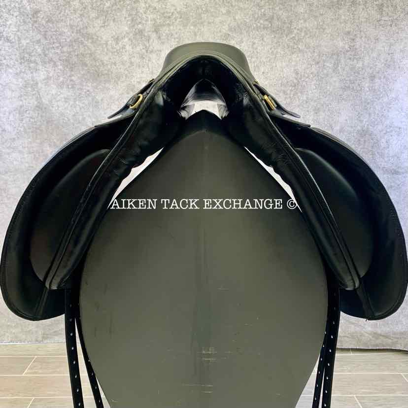 Anky Dressage Saddle, 17.5" Seat, Medium Tree, Wool Flocked Panels