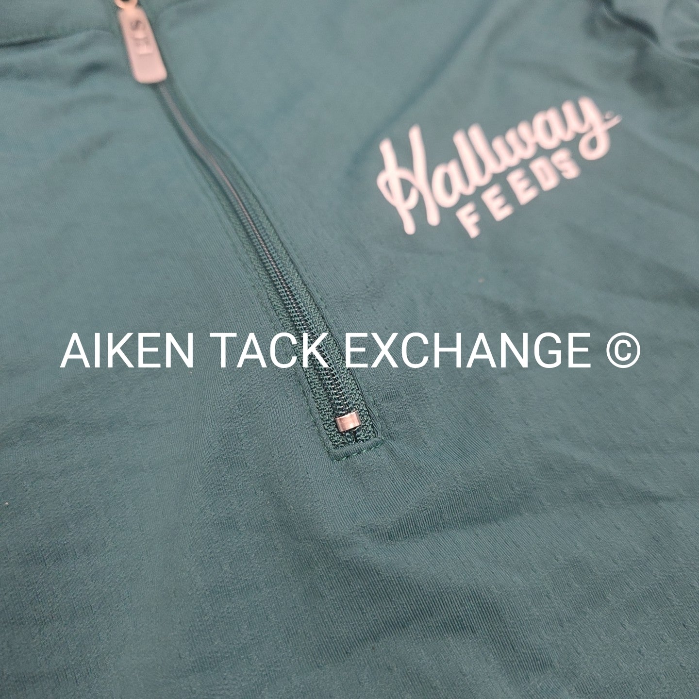 EIS Hallway Feeds Long Sleeve Sun Shirt, Size Medium