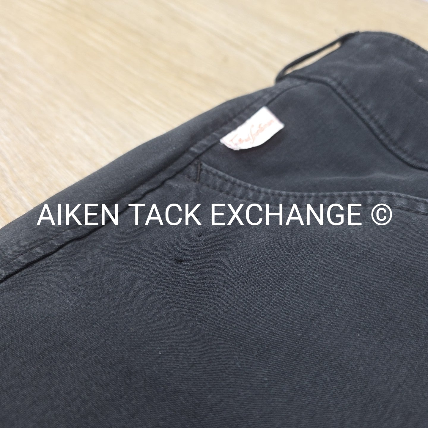 Tailored Sportsman Trophy Hunter Knee Patch Breeches, Size 36