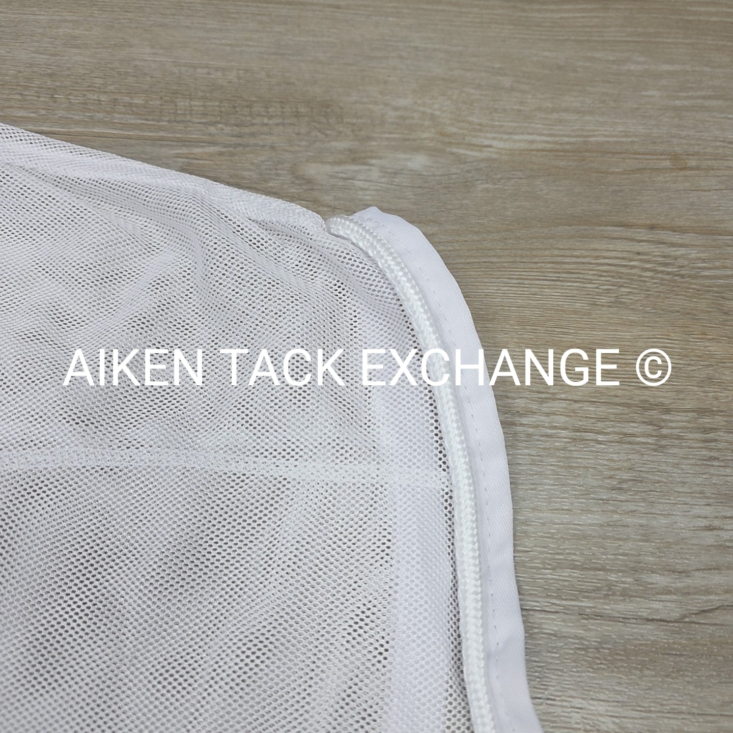 Fenwick Equestrian BodyGuard Mesh Cooler, White (has some marks) 62"