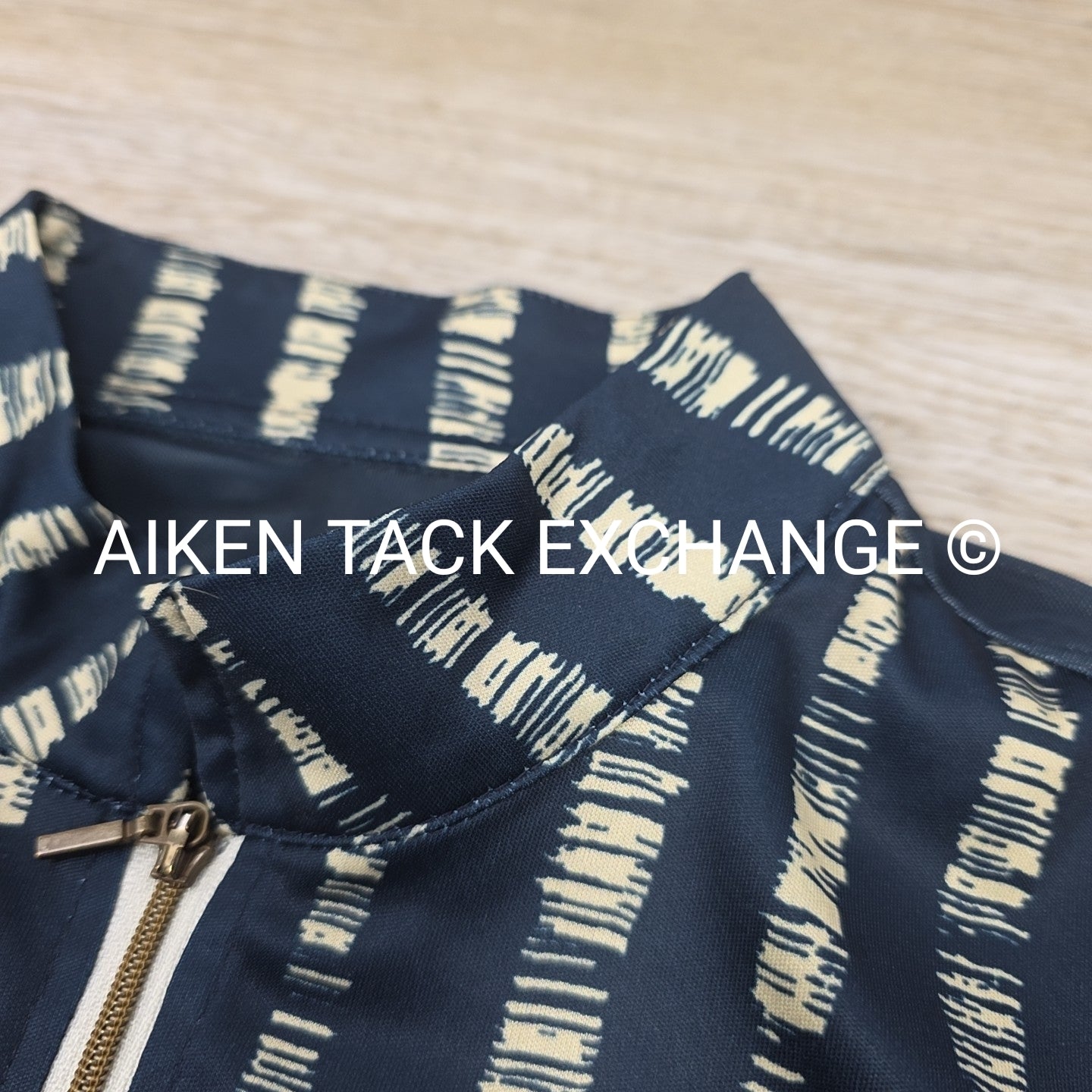 FITS Short Sleeve Sun Shirt, Size Medium