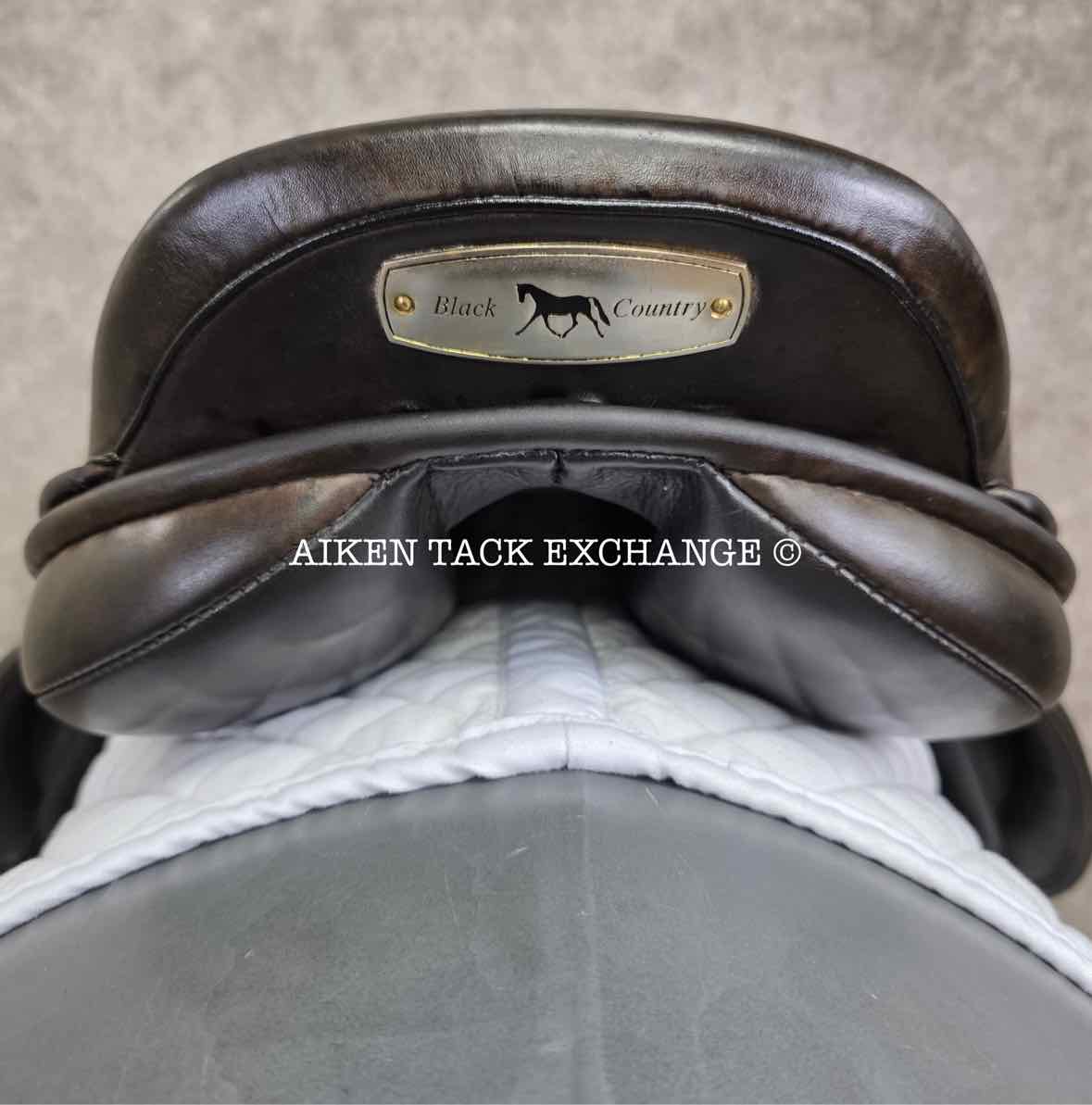 **SOLD** 2010 Black Country Maelstrom Jump Saddle, 17.5" Seat, Medium Tree, Wool Flocked Panels