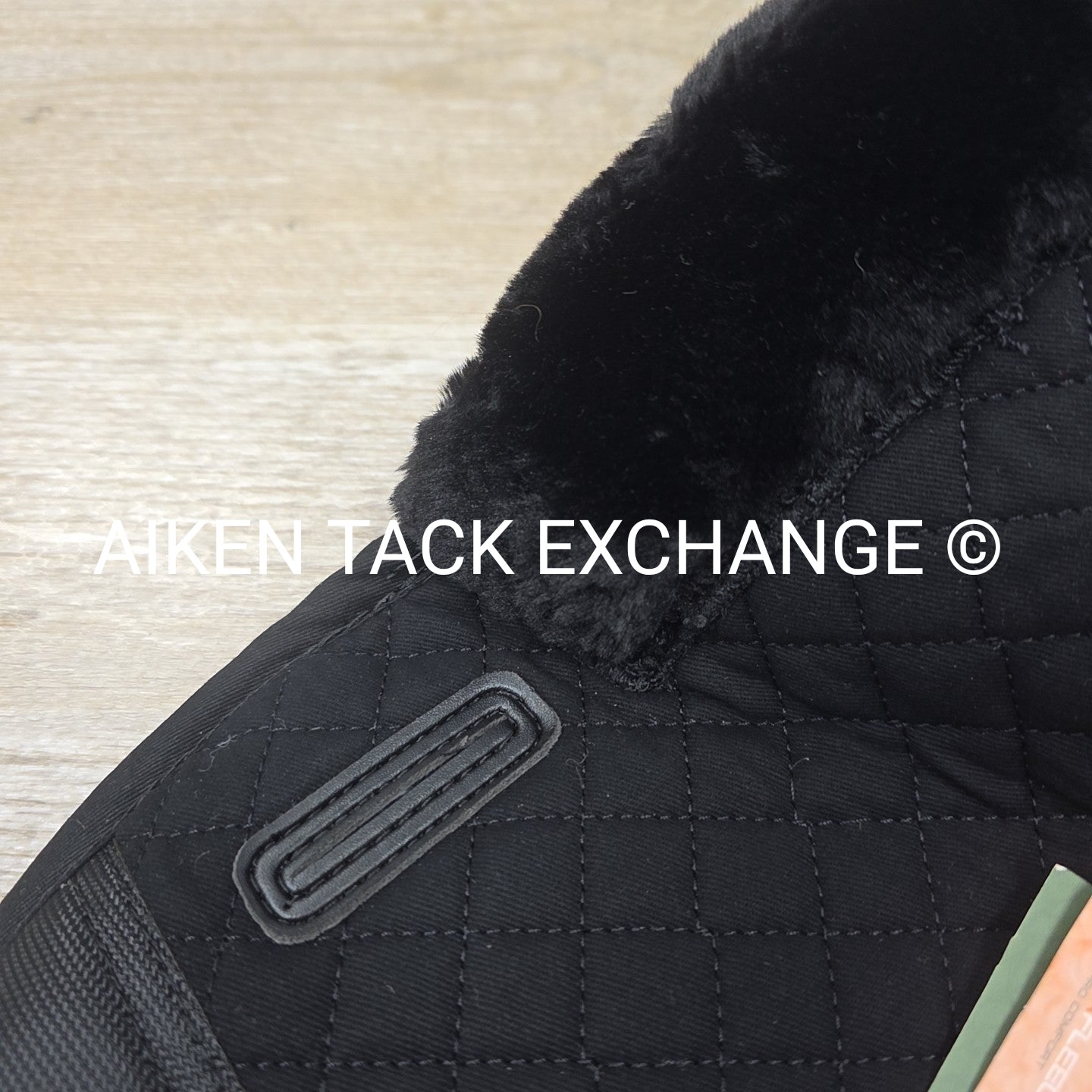 Shires Arma Contour Pro Half Pad, Size 17" - 18"